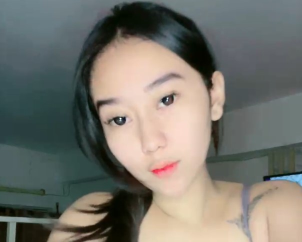 Tiramisyu Bokep Live ZP3238